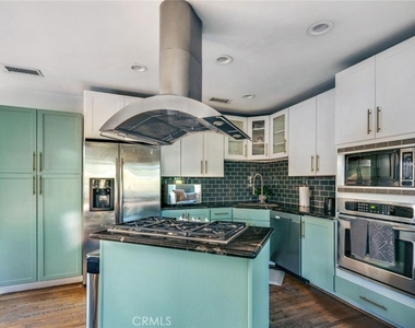 2819 Pacific Avenue - Photo Thumbnail 12