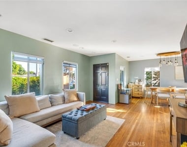 2819 Pacific Avenue - Photo Thumbnail 16