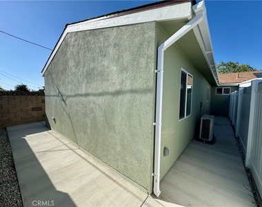 1806 Kearney Ave. - Photo Thumbnail 2