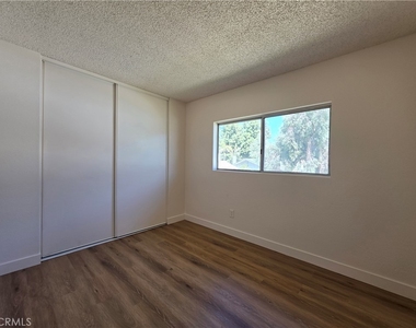 121 Wiseman Way - Photo Thumbnail 5