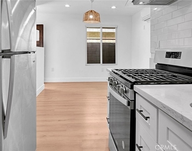 1843 Norval Street - Photo Thumbnail 3