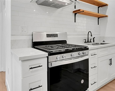 1843 Norval Street - Photo Thumbnail 2