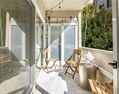 1228 N La Cienega - Photo Thumbnail 10