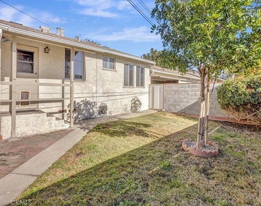 557 Rosemary Lane - Photo Thumbnail 20