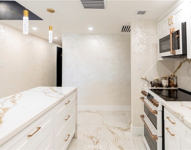 1155 N Brand Boulevard - Photo Thumbnail 4