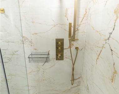 1155 N Brand Boulevard - Photo Thumbnail 10