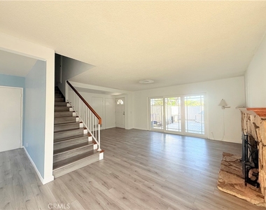 869 W 14th Street - Photo Thumbnail 5