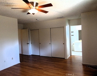 880 Kimberly Court - Photo Thumbnail 13