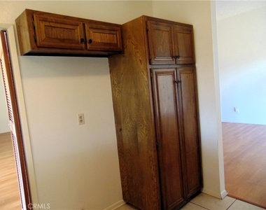 880 Kimberly Court - Photo Thumbnail 10