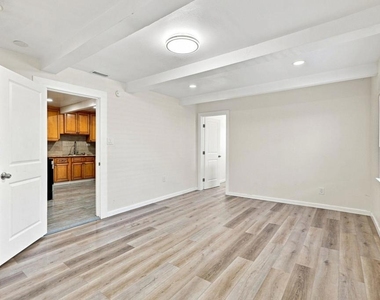 77 Breaker Dr - Photo Thumbnail 13