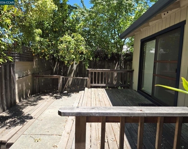 1678 E Street - Photo Thumbnail 1