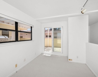 6206 Pacific Avenue - Photo Thumbnail 18