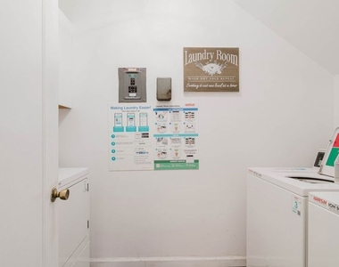 9031 Phyllis Avenue - Photo Thumbnail 13