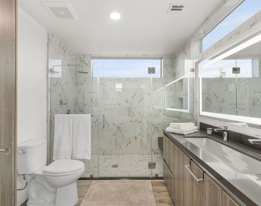 4806 Sylmar Ave Penthouse - Photo Thumbnail 17