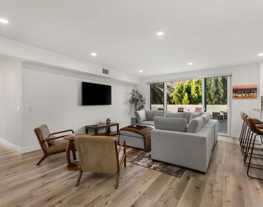 4806 Sylmar Ave Penthouse - Photo Thumbnail 31