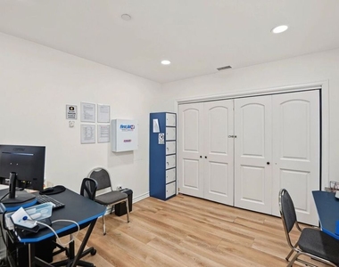 4550 Gable Drive - Photo Thumbnail 32