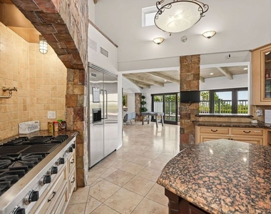 4550 Gable Drive - Photo Thumbnail 22