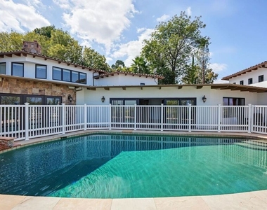 4550 Gable Drive - Photo Thumbnail 52