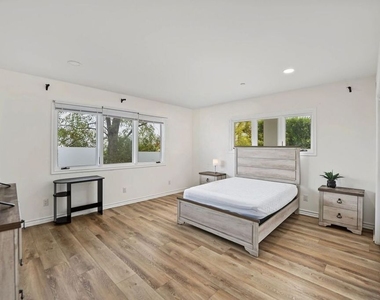 4550 Gable Drive - Photo Thumbnail 28