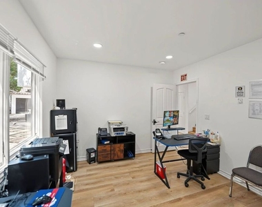 4550 Gable Drive - Photo Thumbnail 33