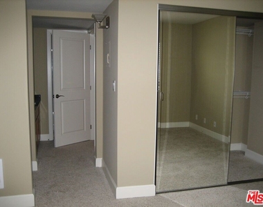 10982 Roebling Avenue - Photo Thumbnail 4