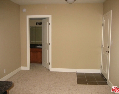 10982 Roebling Avenue - Photo Thumbnail 3