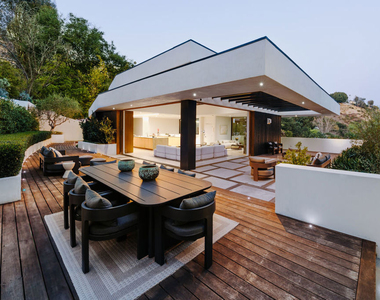 7681 Willow Glen Road - Photo Thumbnail 35