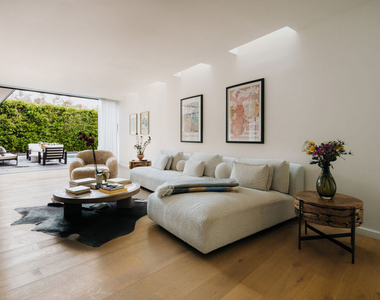 7681 Willow Glen Road - Photo Thumbnail 23