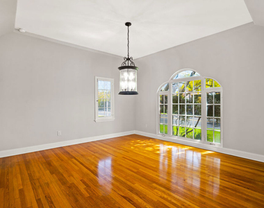 1201 Hauser Boulevard - Photo Thumbnail 11