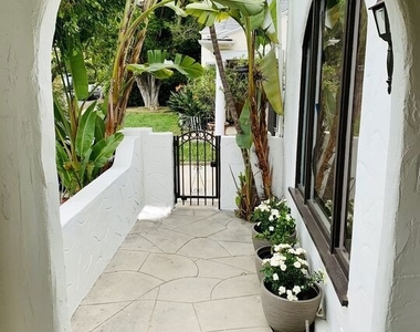 1201 Hauser Boulevard - Photo Thumbnail 6