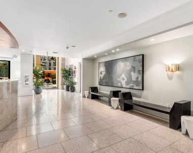 10777 Wilshire Boulevard - Photo Thumbnail 2