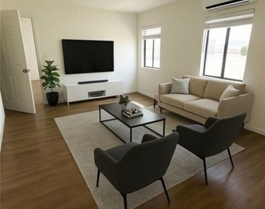 2629 San Marino Street - Photo Thumbnail 5