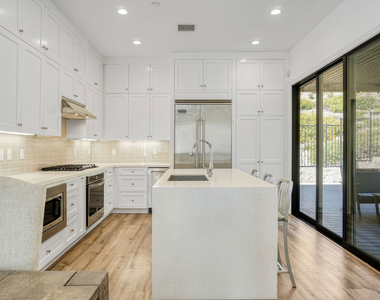 20629 W Chestnut Circle - Photo Thumbnail 6