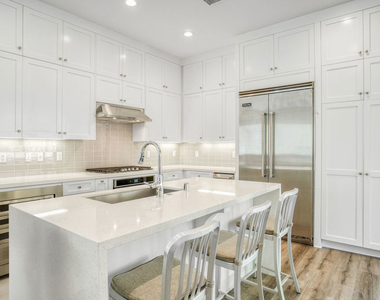 20629 W Chestnut Circle - Photo Thumbnail 7