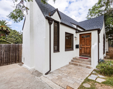 525 N Crescent Heights Boulevard - Photo Thumbnail 2