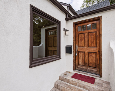 525 N Crescent Heights Boulevard - Photo Thumbnail 3