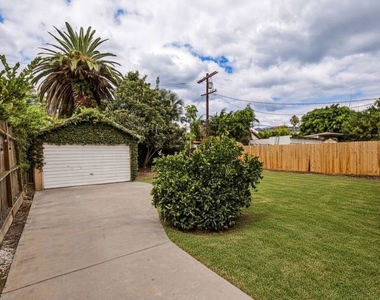 525 N Crescent Heights Boulevard - Photo Thumbnail 32