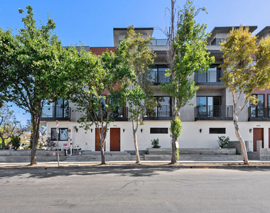 8902 Sawyer Street - Photo Thumbnail 25