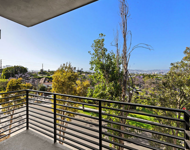 8902 Sawyer Street - Photo Thumbnail 12