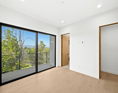 8902 Sawyer Street - Photo Thumbnail 15