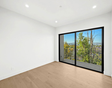 8902 Sawyer Street - Photo Thumbnail 17