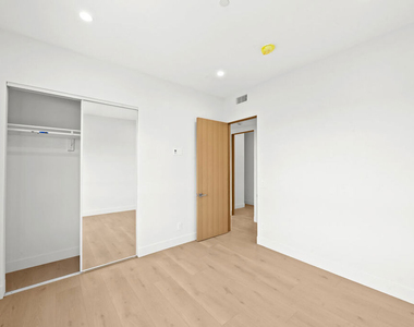 8902 Sawyer Street - Photo Thumbnail 19