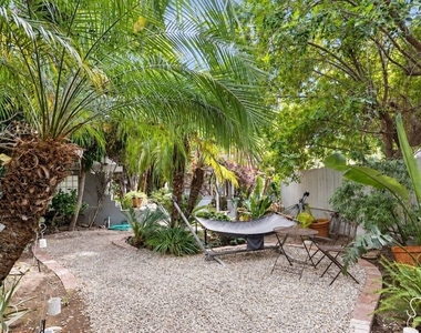 1323 N Olive Drive - Photo Thumbnail 47