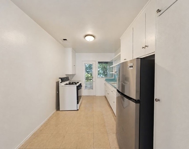 1323 N Olive Drive - Photo Thumbnail 20