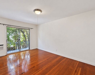 1323 N Olive Drive - Photo Thumbnail 24