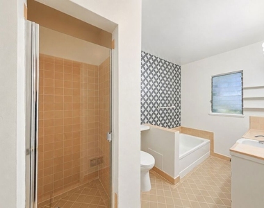 1323 N Olive Drive - Photo Thumbnail 30