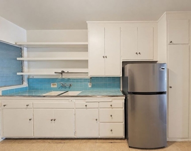 1323 N Olive Drive - Photo Thumbnail 18