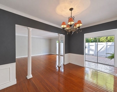 1323 N Olive Drive - Photo Thumbnail 16