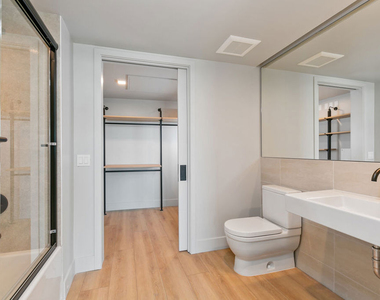 12431 Rochester Avenue - Photo Thumbnail 12