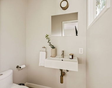 2753 La Cuesta Drive - Photo Thumbnail 6